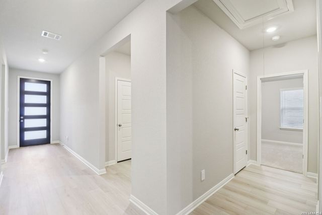 11415 Feather Vale, San Antonio, TX 78254