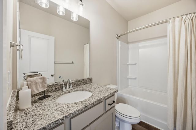 2110 Firelight Way, Ooltewah, TN 37363