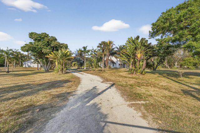 14685 40th Street N, Loxahatchee Groves, FL 33470