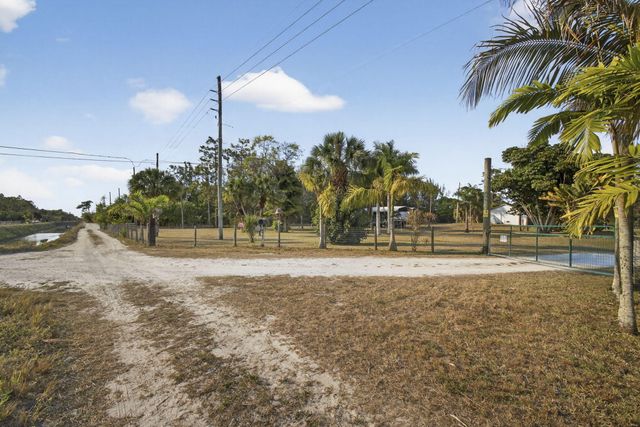 14685 40th Street N, Loxahatchee Groves, FL 33470