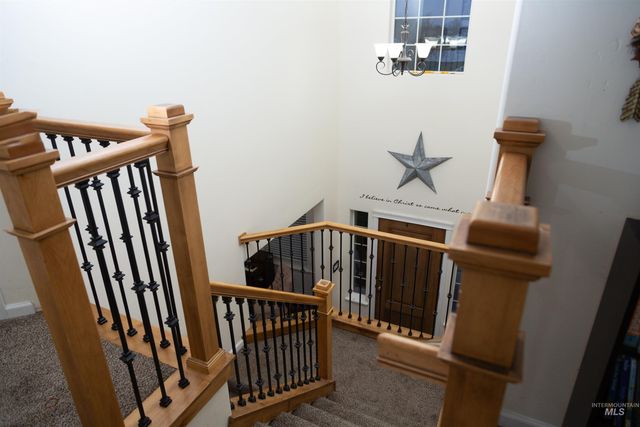 3813 N 2456 E, Filer, ID 83328