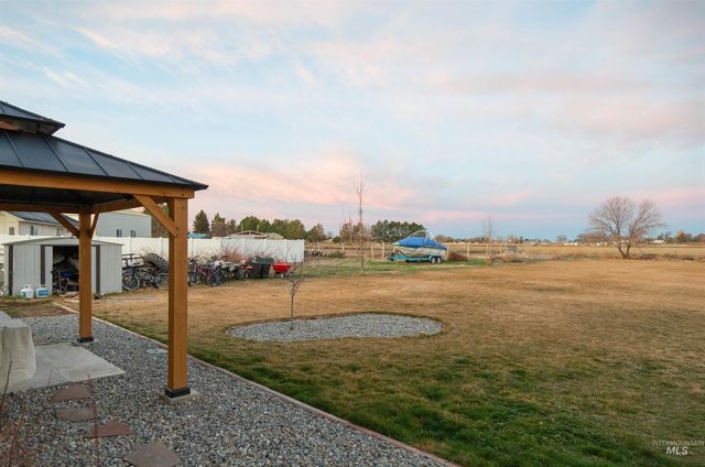 3813 N 2456 E, Filer, ID 83328