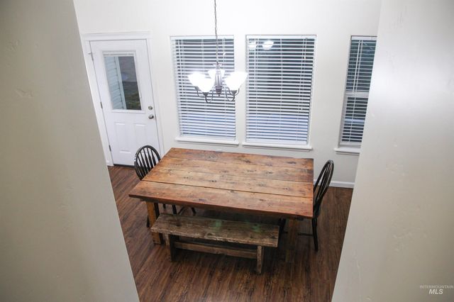 3813 N 2456 E, Filer, ID 83328