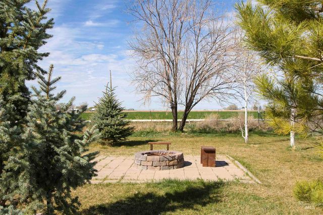 3813 N 2456 E, Filer, ID 83328