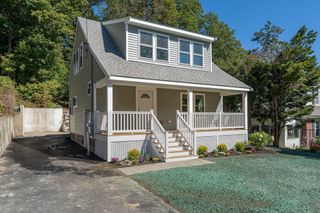 21 Haskell St, Fitchburg, MA 01420