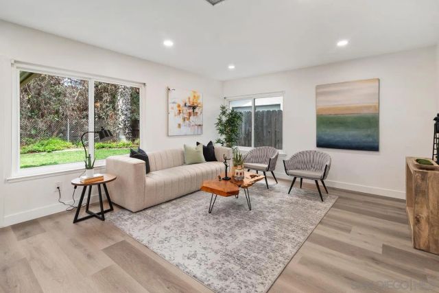 8468 Calle Morelos, San Diego, CA 92126