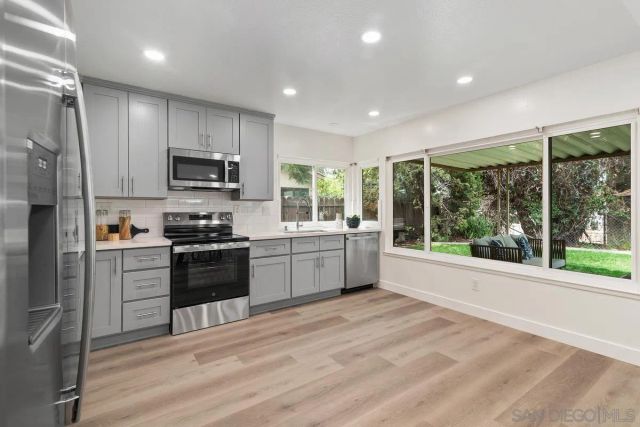 8468 Calle Morelos, San Diego, CA 92126