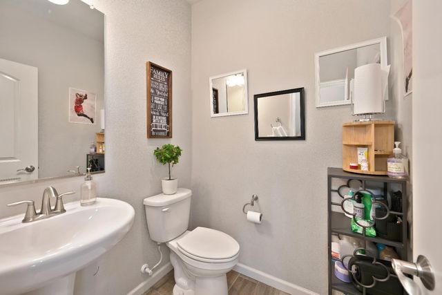 7860 Mount Evans Cir, Roseville, CA 95747