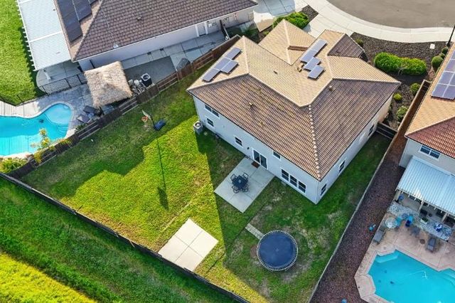 7860 Mount Evans Cir, Roseville, CA 95747