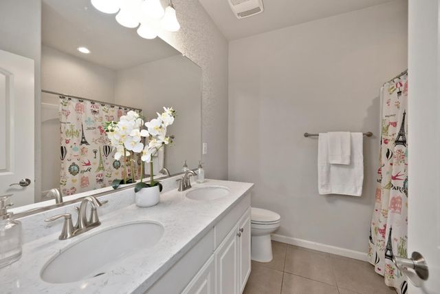 7860 Mount Evans Cir, Roseville, CA 95747