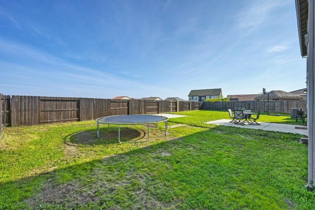 7860 Mount Evans Cir, Roseville, CA 95747