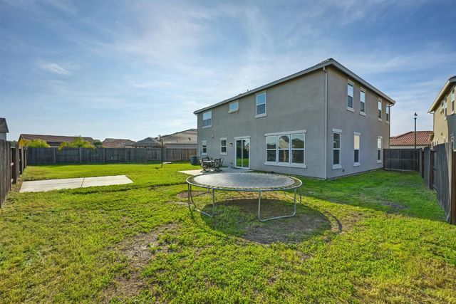 7860 Mount Evans Cir, Roseville, CA 95747