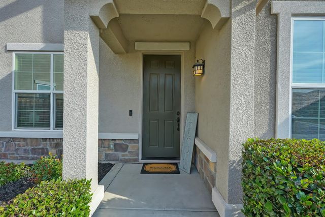 7860 Mount Evans Cir, Roseville, CA 95747