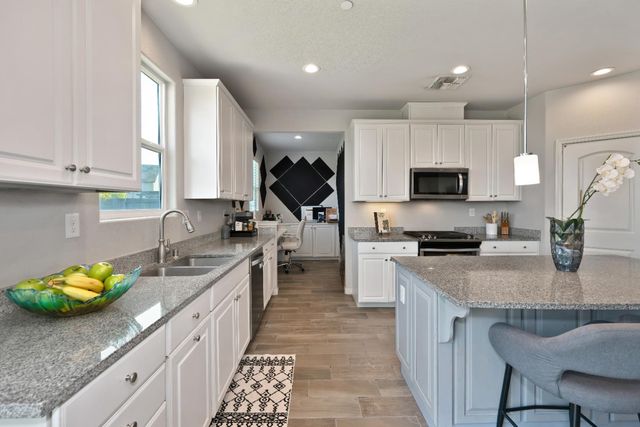 7860 Mount Evans Cir, Roseville, CA 95747