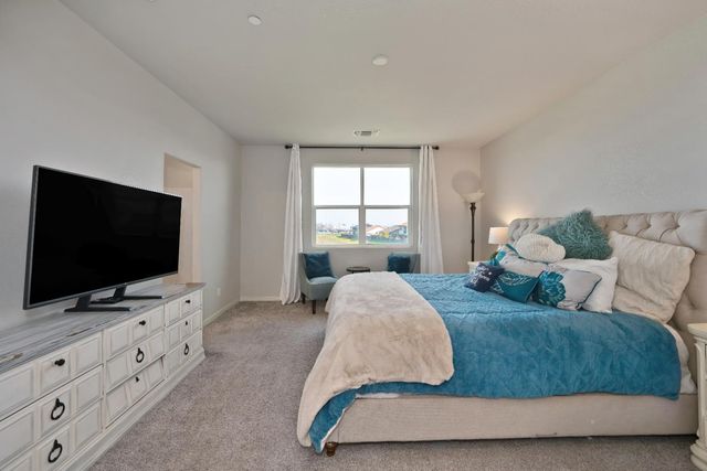 7860 Mount Evans Cir, Roseville, CA 95747