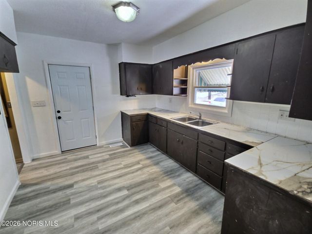 1420 Upton Avenue, Toledo, OH 43607