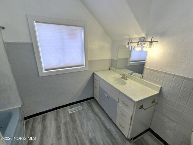 1420 Upton Avenue, Toledo, OH 43607