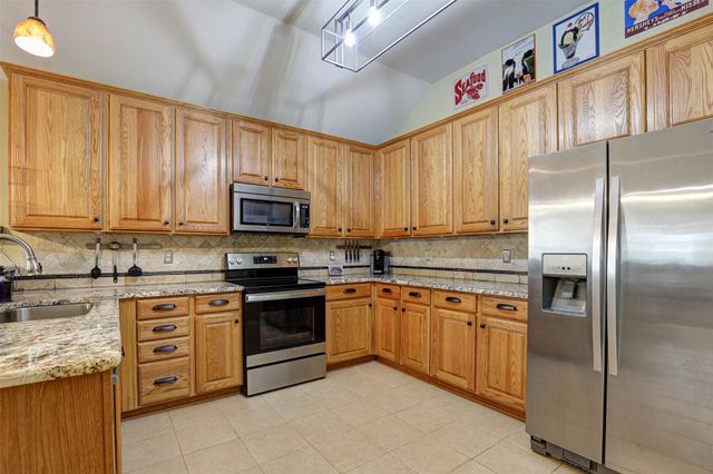 4528 Indian Rock Drive, Fort Worth, TX 76244