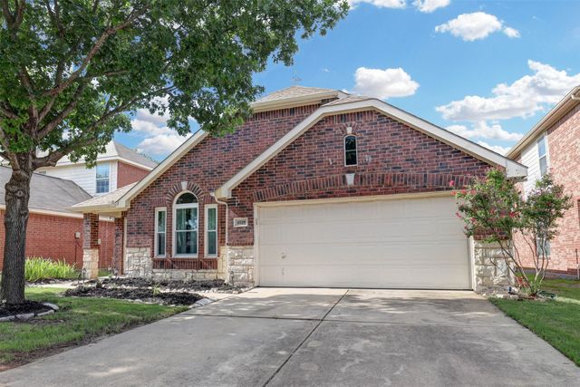 4528 Indian Rock Drive, Fort Worth, TX 76244