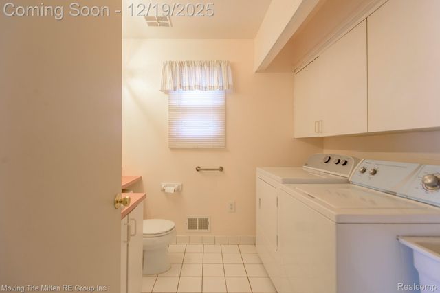 925 N Rosevere Avenue, Dearborn, MI 48128