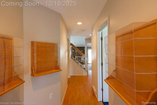 925 N Rosevere Avenue, Dearborn, MI 48128