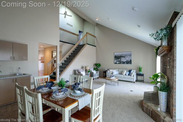 925 N Rosevere Avenue, Dearborn, MI 48128