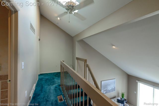 925 N Rosevere Avenue, Dearborn, MI 48128