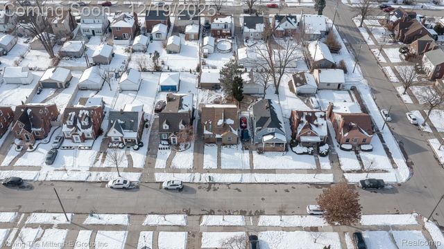 925 N Rosevere Avenue, Dearborn, MI 48128