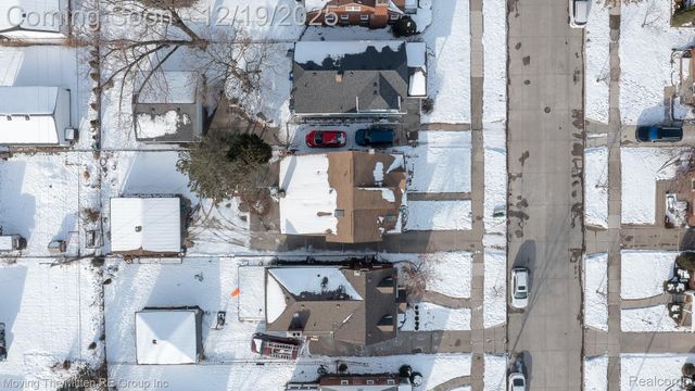 925 N Rosevere Avenue, Dearborn, MI 48128