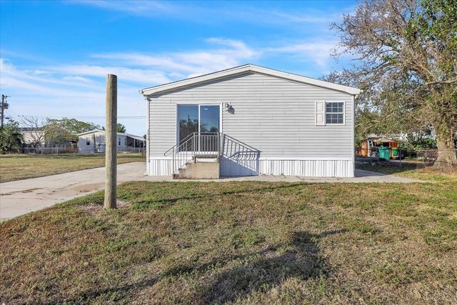 2610 CLYDE AVENUE, Punta Gorda, FL 33950