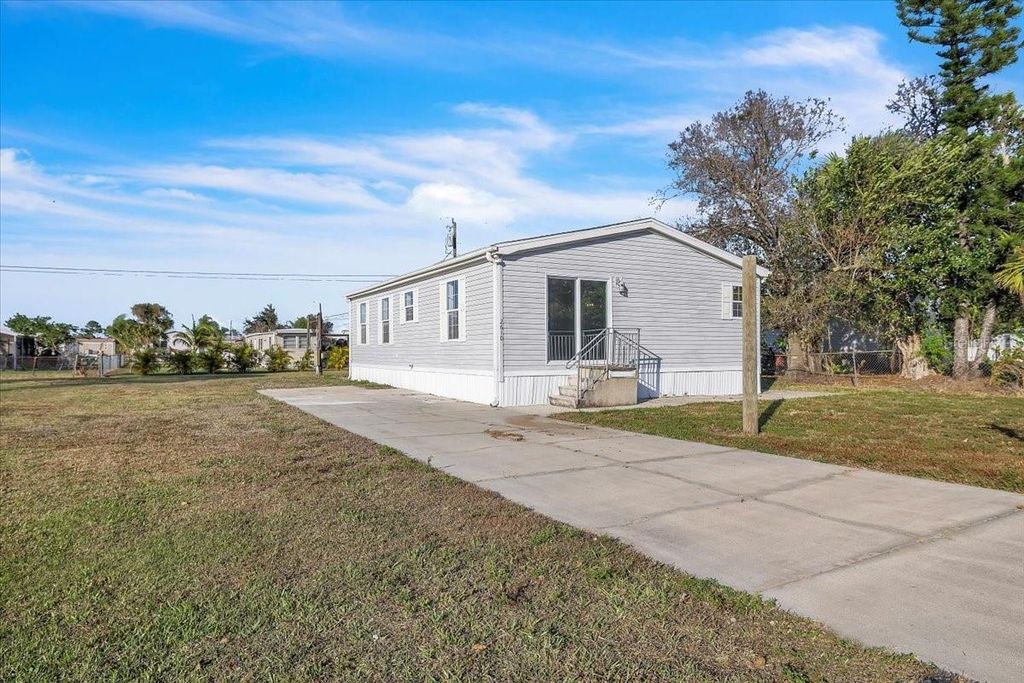 2610 CLYDE AVENUE, Punta Gorda, FL 33950