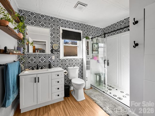 2313 Hyder Mountain Road, Clyde, NC 28721