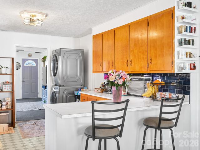 2313 Hyder Mountain Road, Clyde, NC 28721