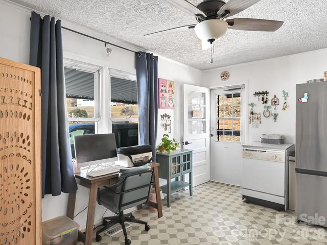 2313 Hyder Mountain Road, Clyde, NC 28721