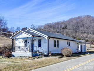 2313 Hyder Mountain Road, Clyde, NC 28721