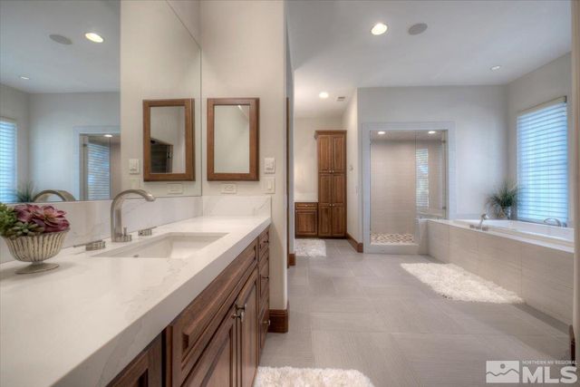 6090 Lake Geneva Drive, Reno, NV 89511