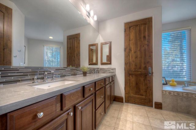 6090 Lake Geneva Drive, Reno, NV 89511