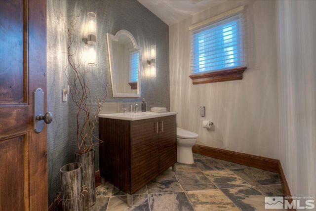 6090 Lake Geneva Drive, Reno, NV 89511