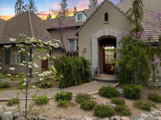 6090 Lake Geneva Drive, Reno, NV 89511