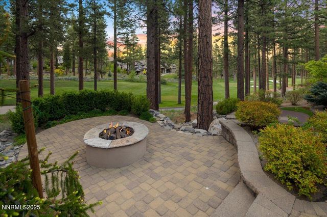 6090 Lake Geneva Drive, Reno, NV 89511