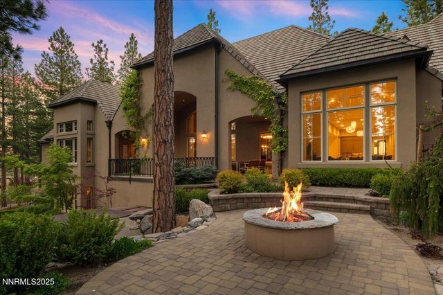 6090 Lake Geneva Drive, Reno, NV 89511