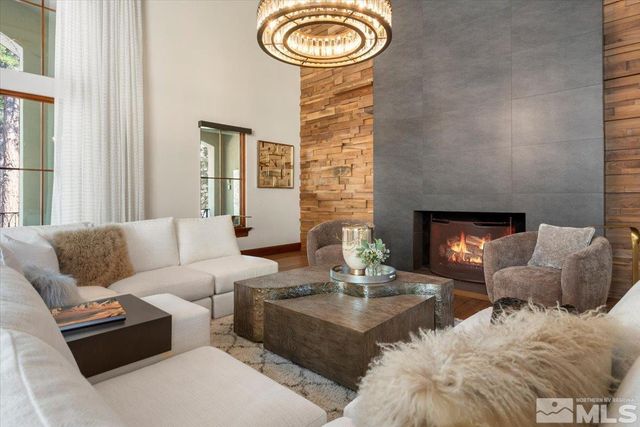 6090 Lake Geneva Drive, Reno, NV 89511