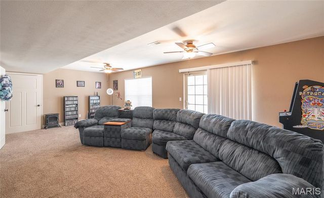 118 Sycamore Drive, St Robert, MO 65584