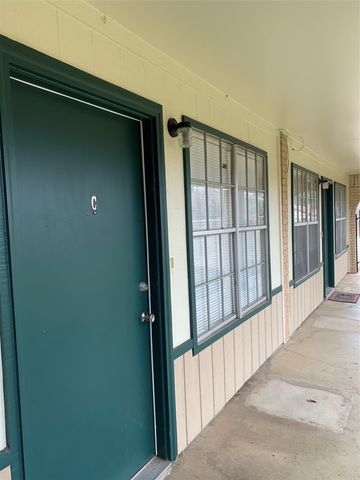 1724 W Sanford Street C, Arlington, TX 76012