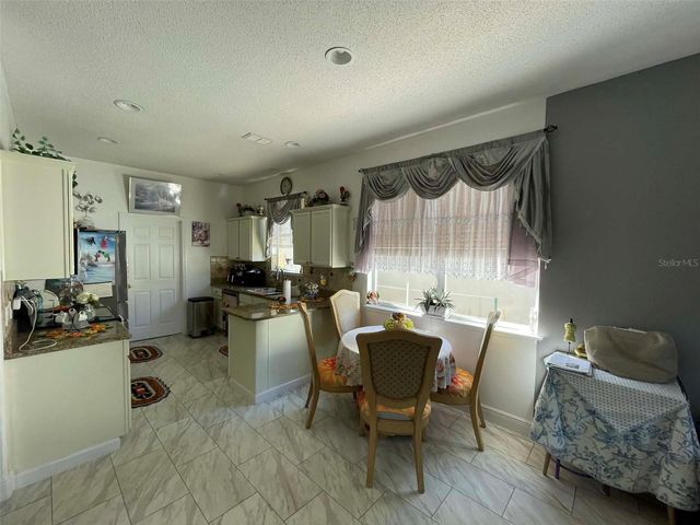 1714 ISLEBROOK DRIVE, Orlando, FL 32824