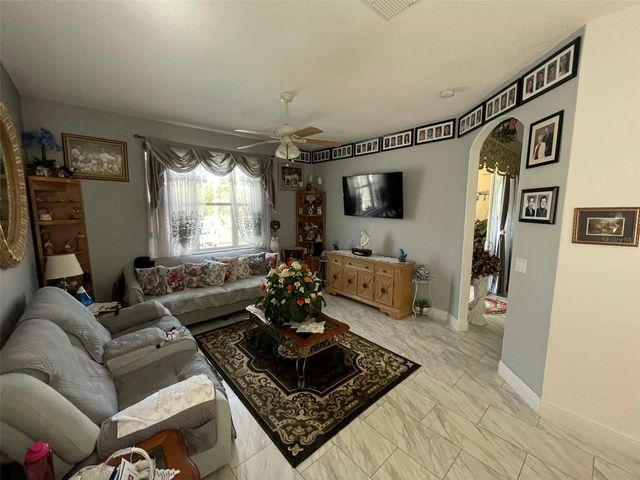 1714 ISLEBROOK DRIVE, Orlando, FL 32824