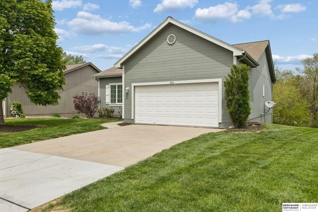 5013 N 160 Street, Omaha, NE 68116
