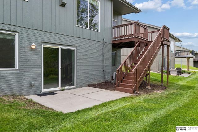 5013 N 160 Street, Omaha, NE 68116