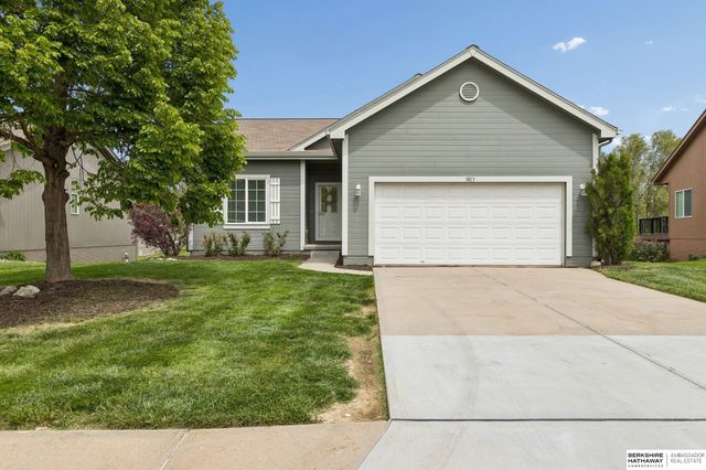 5013 N 160 Street, Omaha, NE 68116