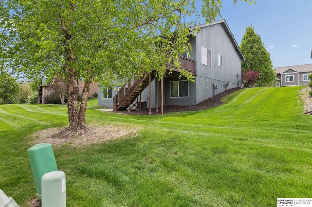 5013 N 160 Street, Omaha, NE 68116